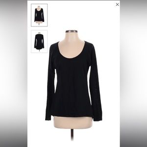 NWOT- Athlete Outbound black long sleeve tunic - size ST